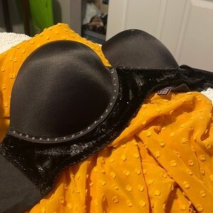 Victoria’s Secret very sexy multiway bra